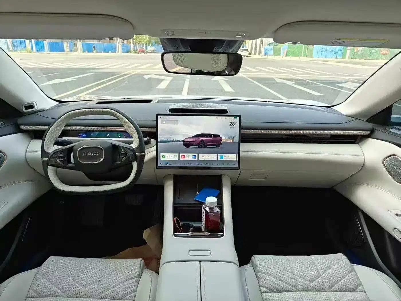 Lynk & Co 10 2025 240 AWD Ultra — миниатюра 5