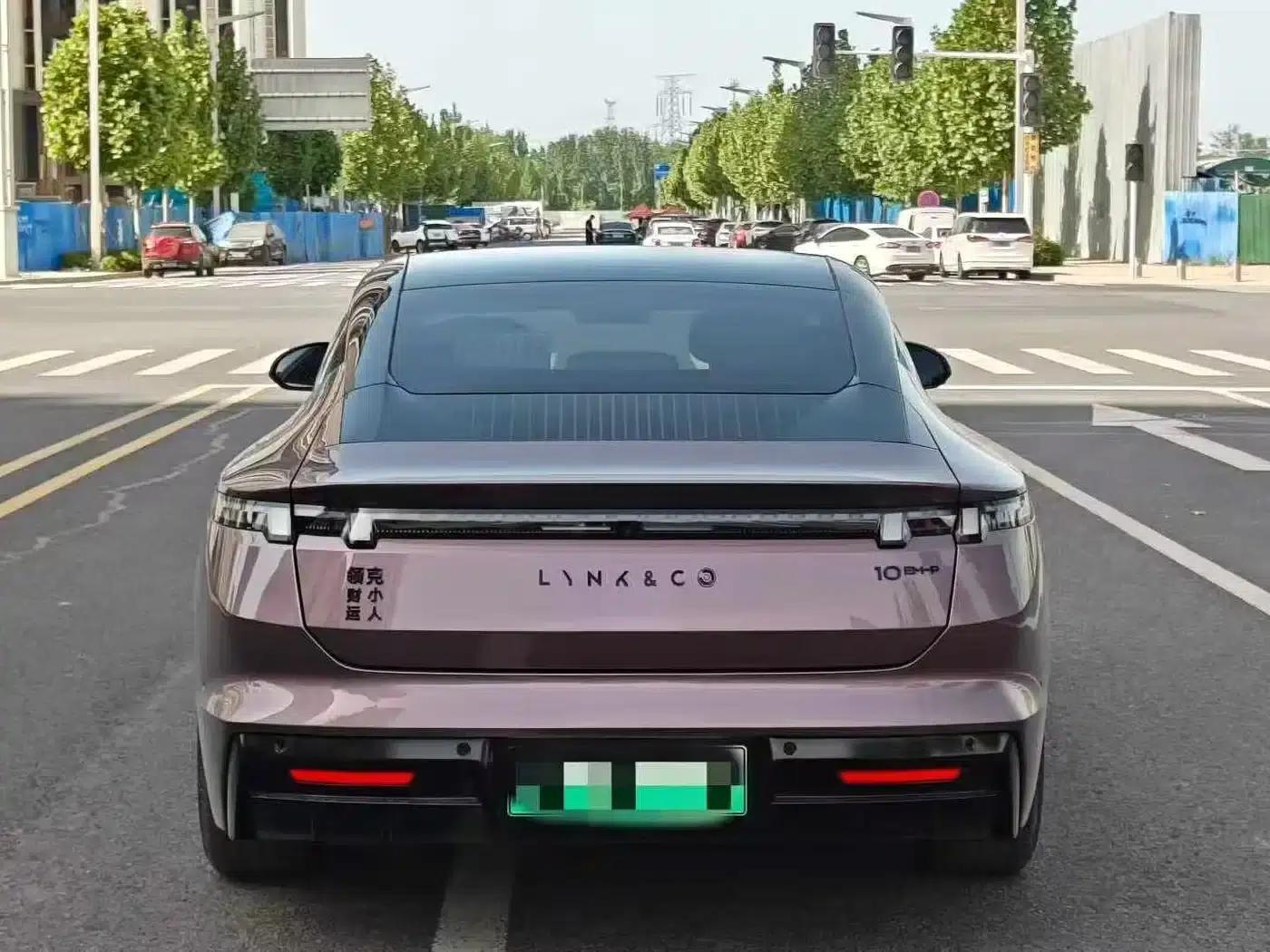 Lynk & Co 10 2025 240 AWD Ultra — миниатюра 8