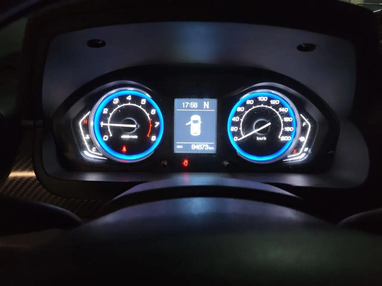 BAIC Senova X25 2015 1.5L Automatic Elite Model — миниатюра 12