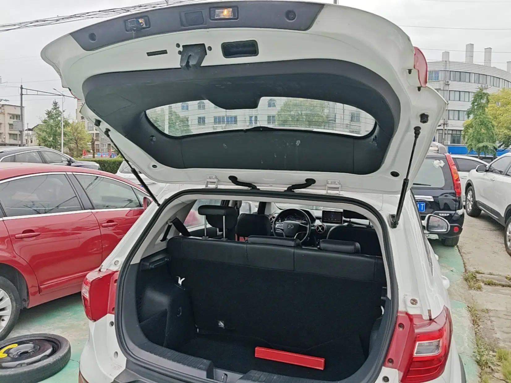 BAIC Senova X25 2015 1.5L manual Comfort trim level — миниатюра 22