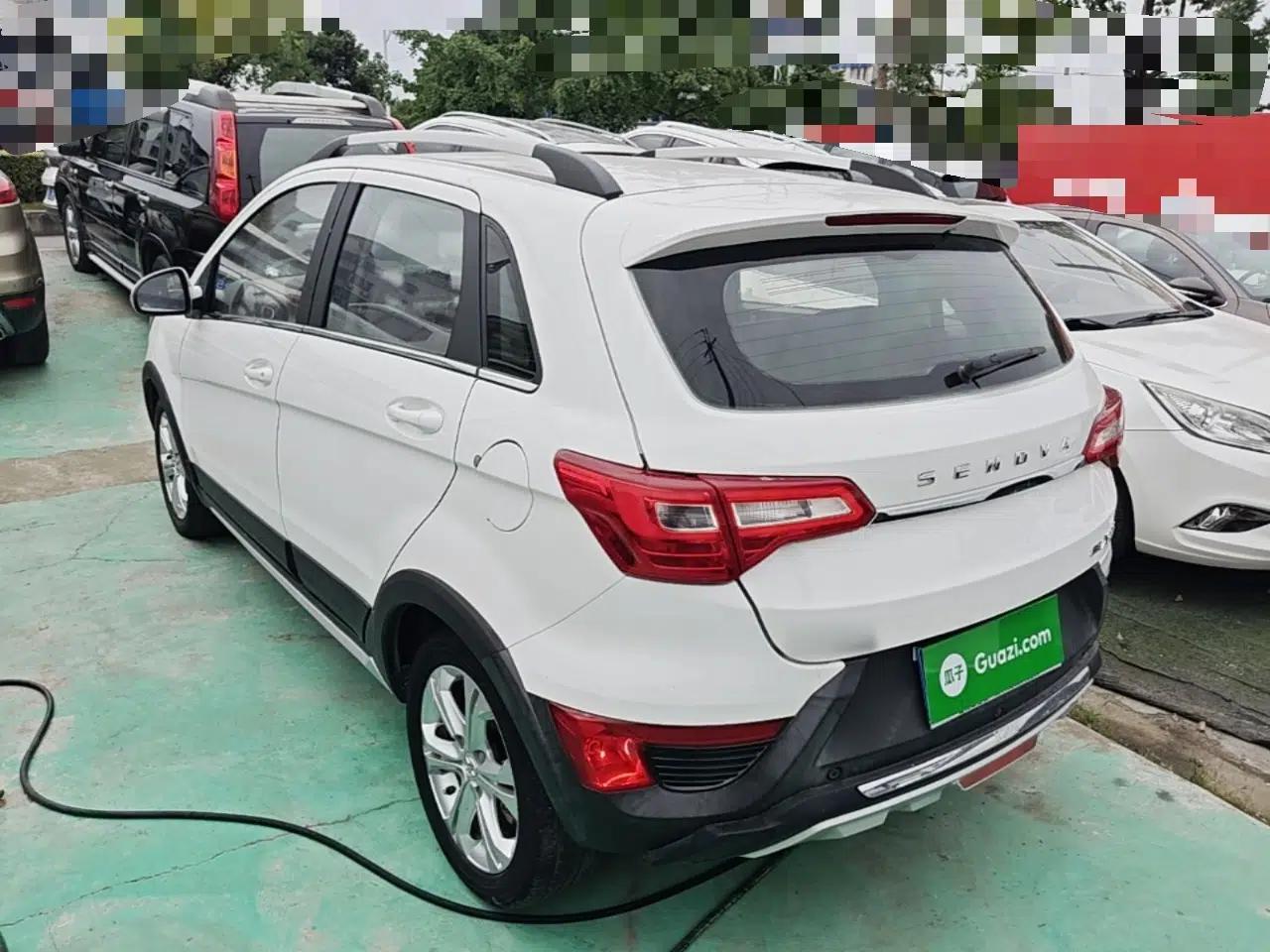 BAIC Senova X25 2015 1.5L manual Comfort trim level — миниатюра 4