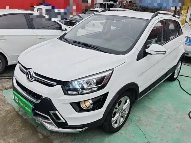 BAIC Senova X25 2015 1.5L manual Comfort trim level