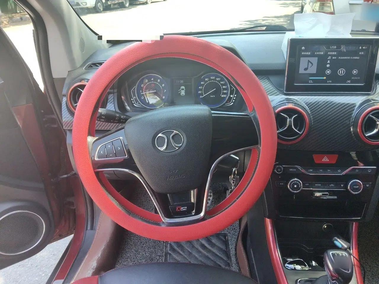 BAIC Senova X25 2015 1.5L Manual Elite Edition — миниатюра 11
