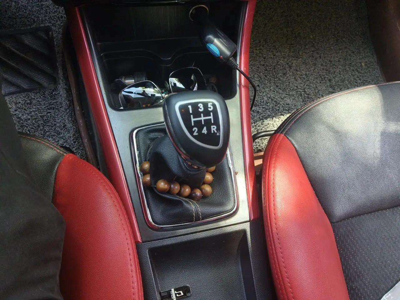 BAIC Senova X25 2015 1.5L Manual Elite Edition — миниатюра 15
