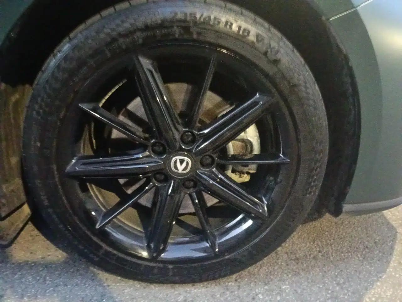 CHANGAN UNI-V iDD 2023 ZhiDian iDD 1.5T 113km Smart & Fun Version — миниатюра 8