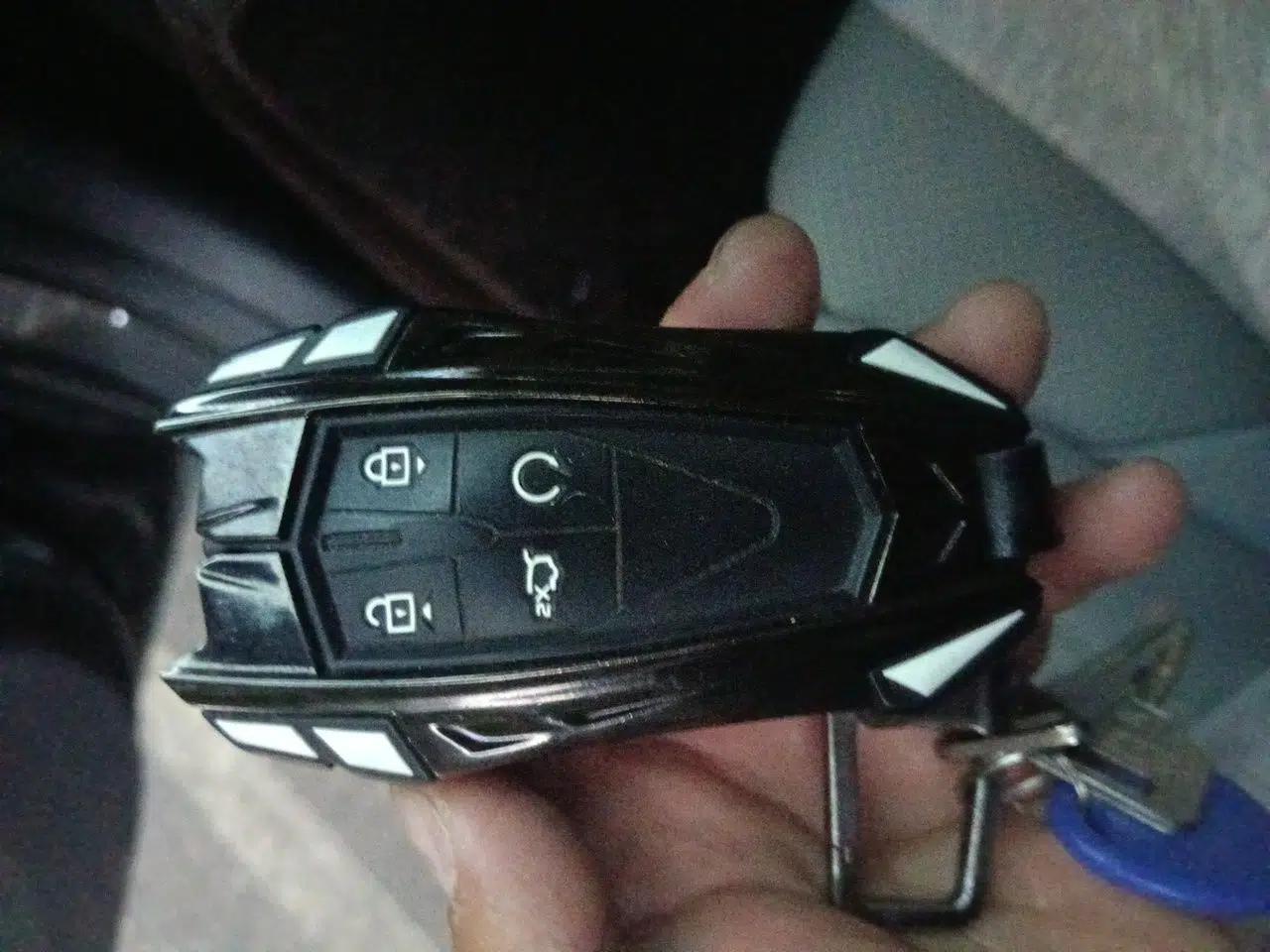 CHANGAN UNI-V iDD 2023 ZhiDian iDD 1.5T 113km Smart & Fun Version — миниатюра 9