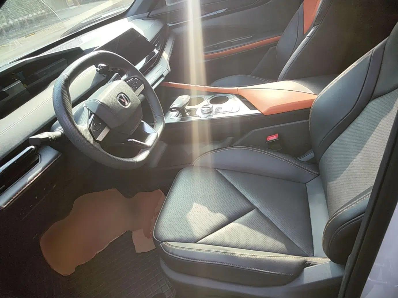 CHANGAN UNI-V iDD 2023 ZhiDian iDD 1.5T 113km Smart & Fun Version — миниатюра 18
