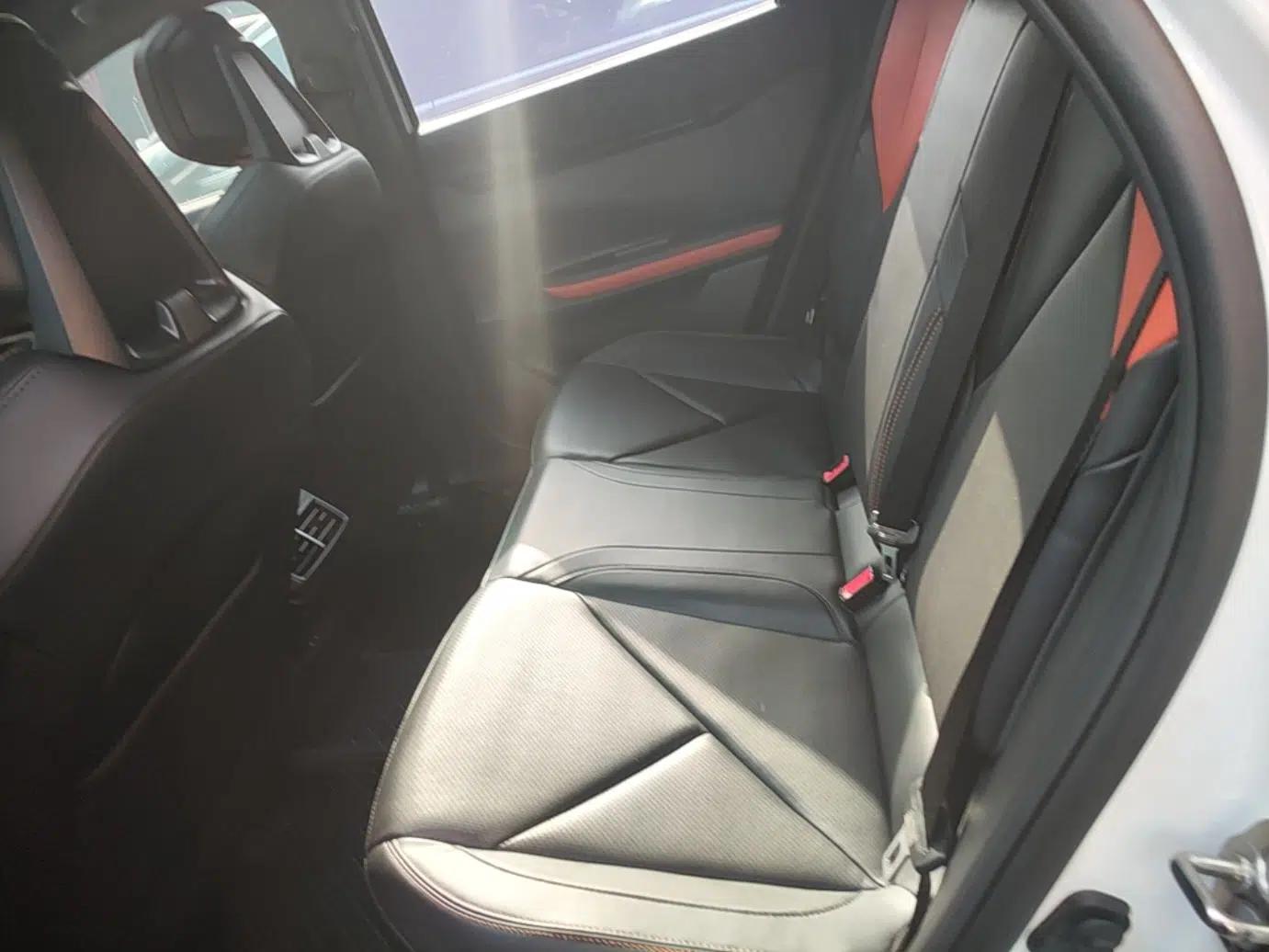 CHANGAN UNI-V iDD 2023 ZhiDian iDD 1.5T 113km Smart & Fun Version — миниатюра 20