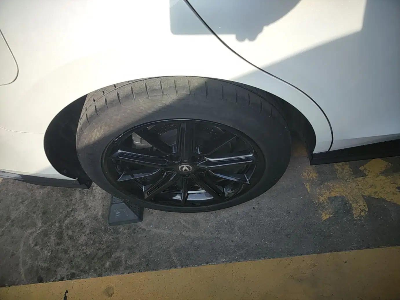 CHANGAN UNI-V iDD 2023 ZhiDian iDD 1.5T 113km Smart & Fun Version — миниатюра 10