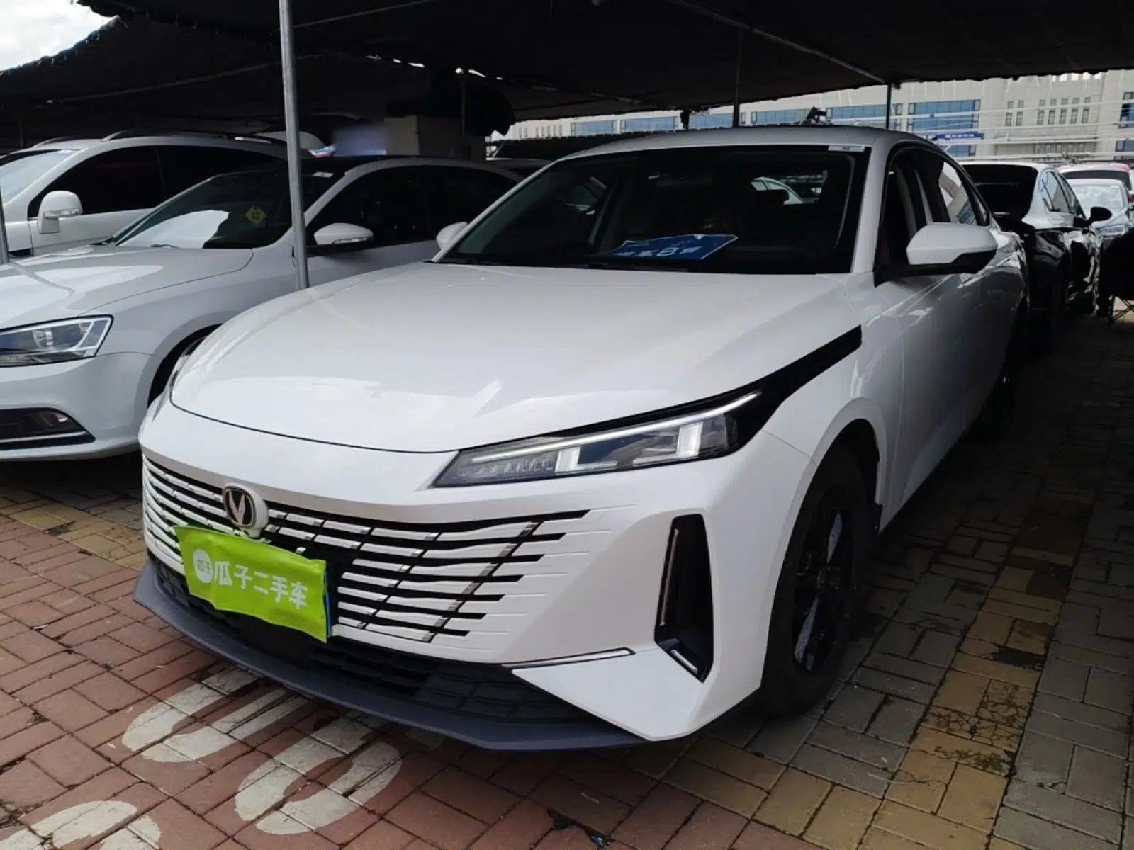 CHANGAN Eado DD 2023 Blue Whale NE 1.5T GDI DCT Luxury Edition — миниатюра 1