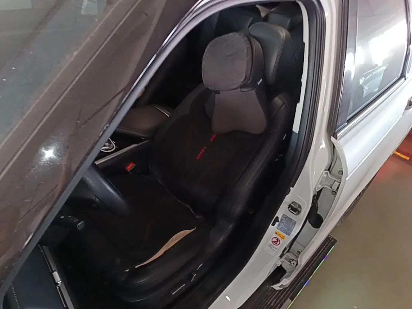 CHANGAN CS95 2019 2.0T Two-Wheel-Drive Luxury Version — миниатюра 18