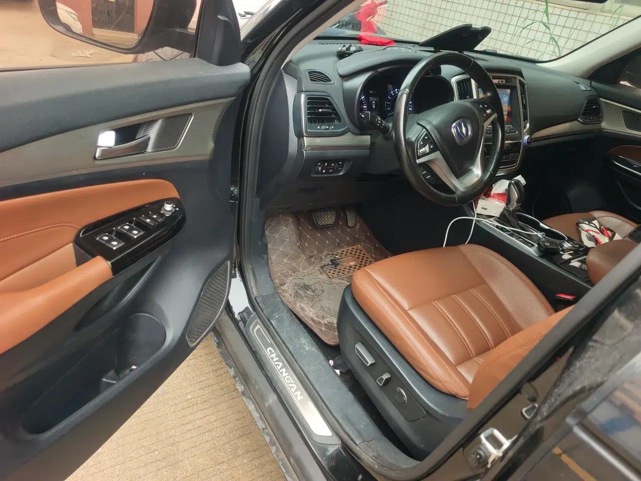 CHANGAN CS95 2017 2.0T Two-Wheel Drive Zhitu Edition — миниатюра 17