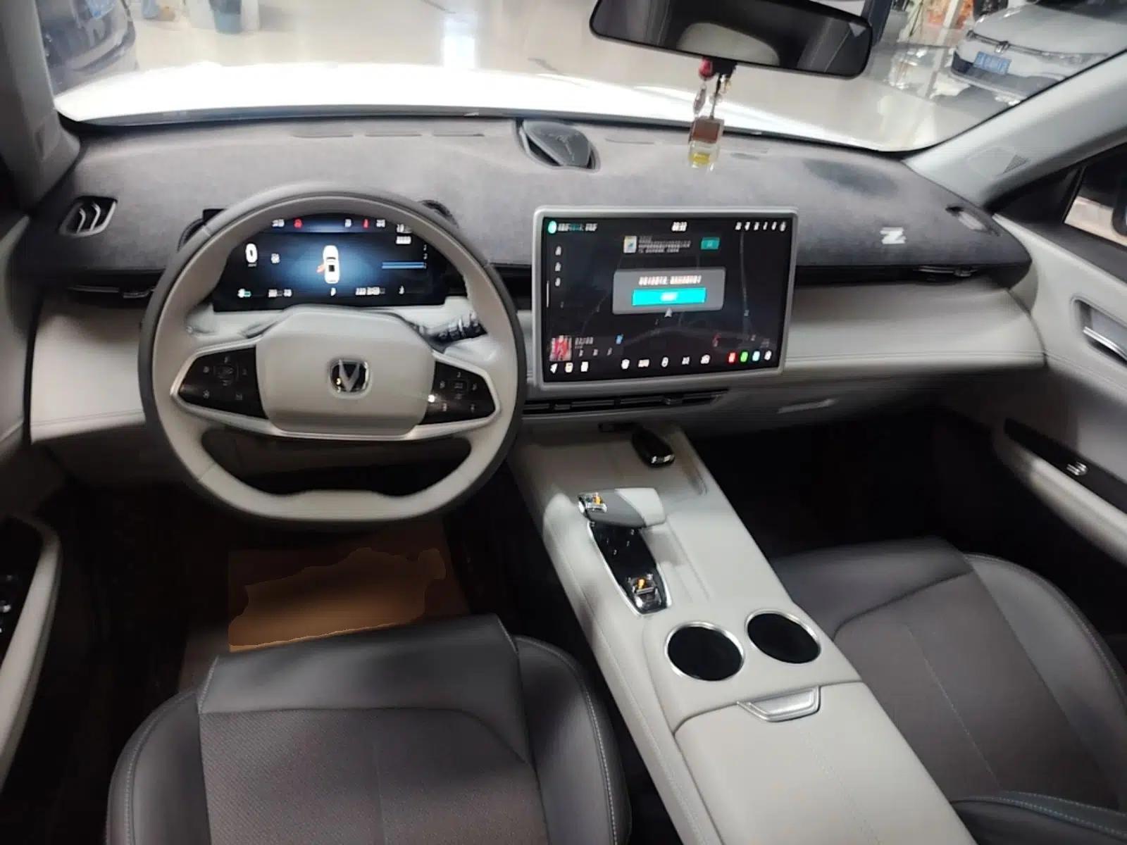 CHANGAN UNI-Z 2025 1.5T Luxury Version — миниатюра 15