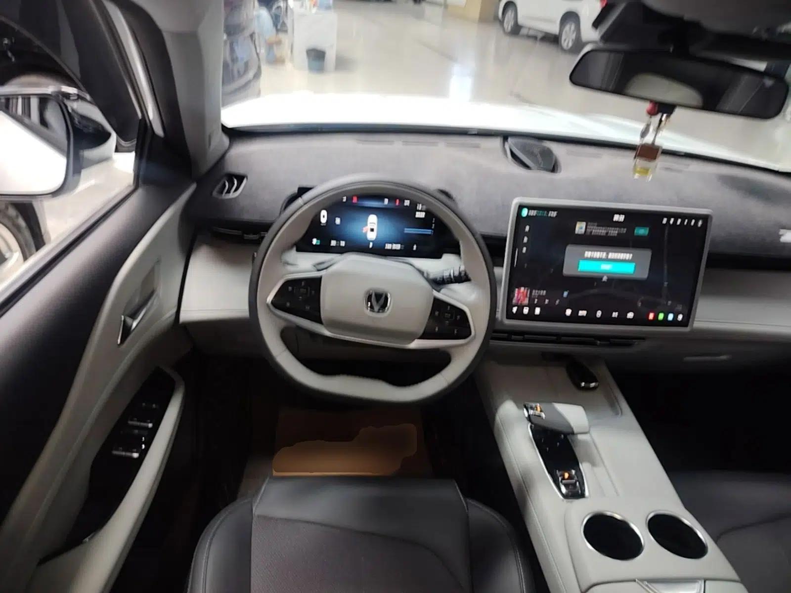 CHANGAN UNI-Z 2025 1.5T Luxury Version — миниатюра 16