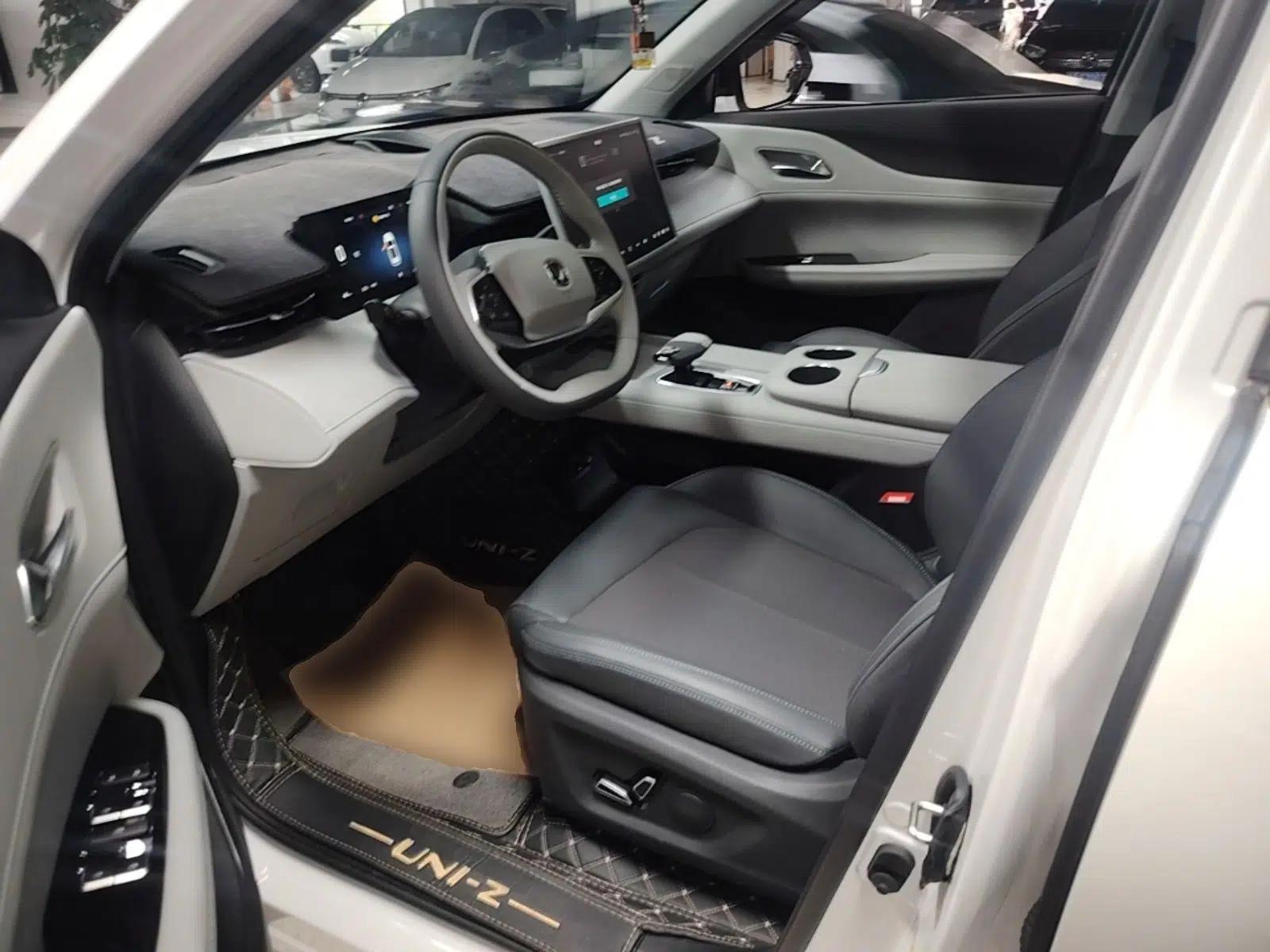CHANGAN UNI-Z 2025 1.5T Luxury Version — миниатюра 20
