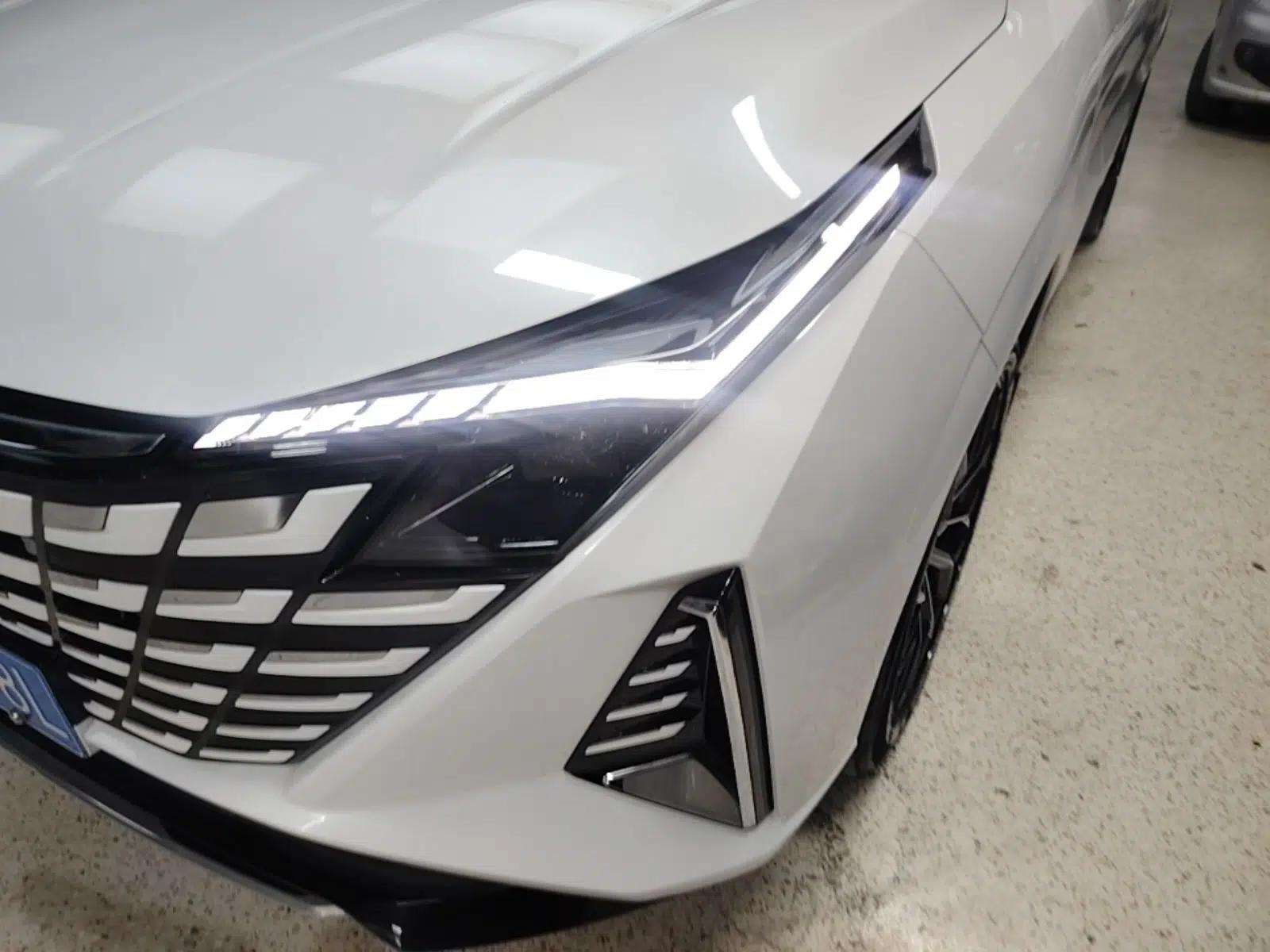 CHANGAN UNI-Z 2025 1.5T Luxury Version — миниатюра 5