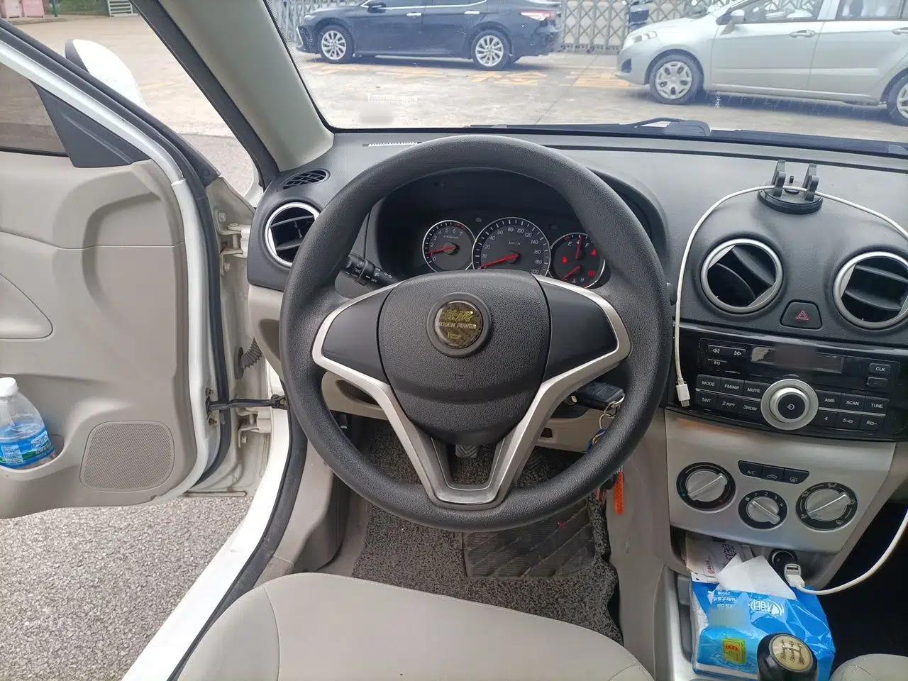 CHANGAN Alsvin V3 2012 1.3L Manual Comfort Version China IV Standard — миниатюра 11