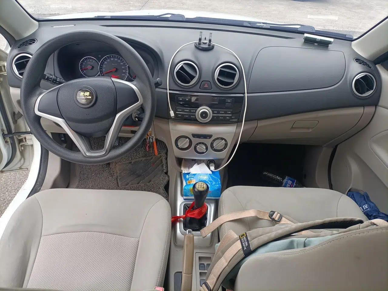 CHANGAN Alsvin V3 2012 1.3L Manual Comfort Version China IV Standard — миниатюра 10