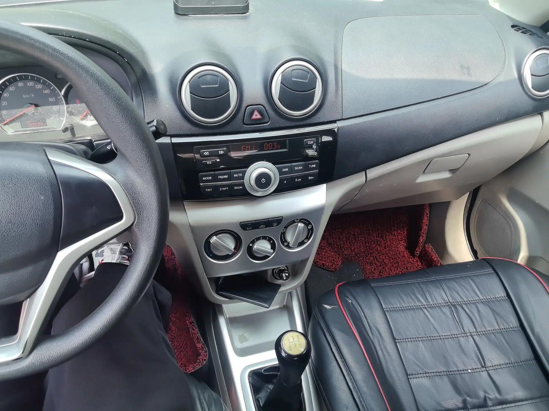 CHANGAN Alsvin V3 2012 1.3L Manual Comfort Version China IV Standard — миниатюра 14