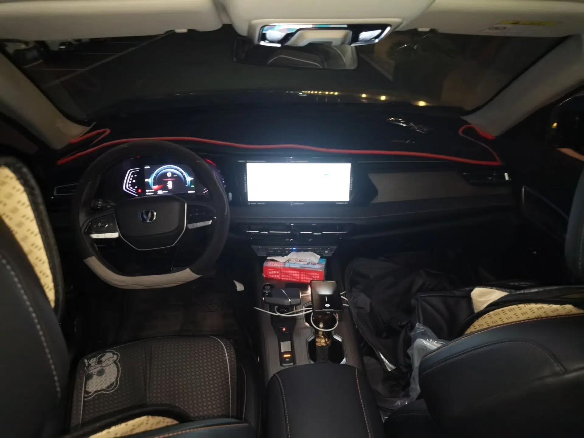 CHANGAN X7 PLUS 2024 1.5T Automatic Prestige 7-Seater — миниатюра 10