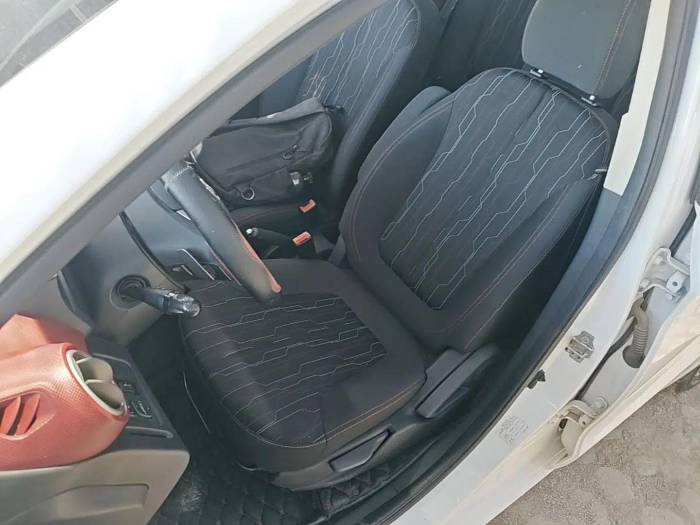 CHANGAN Benni 2015 1.4L IMT Prestige Model China V Standard — миниатюра 18