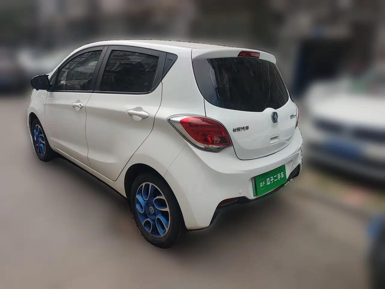 CHANGAN Benni EV 2019 EV360 Standard Model — миниатюра 4