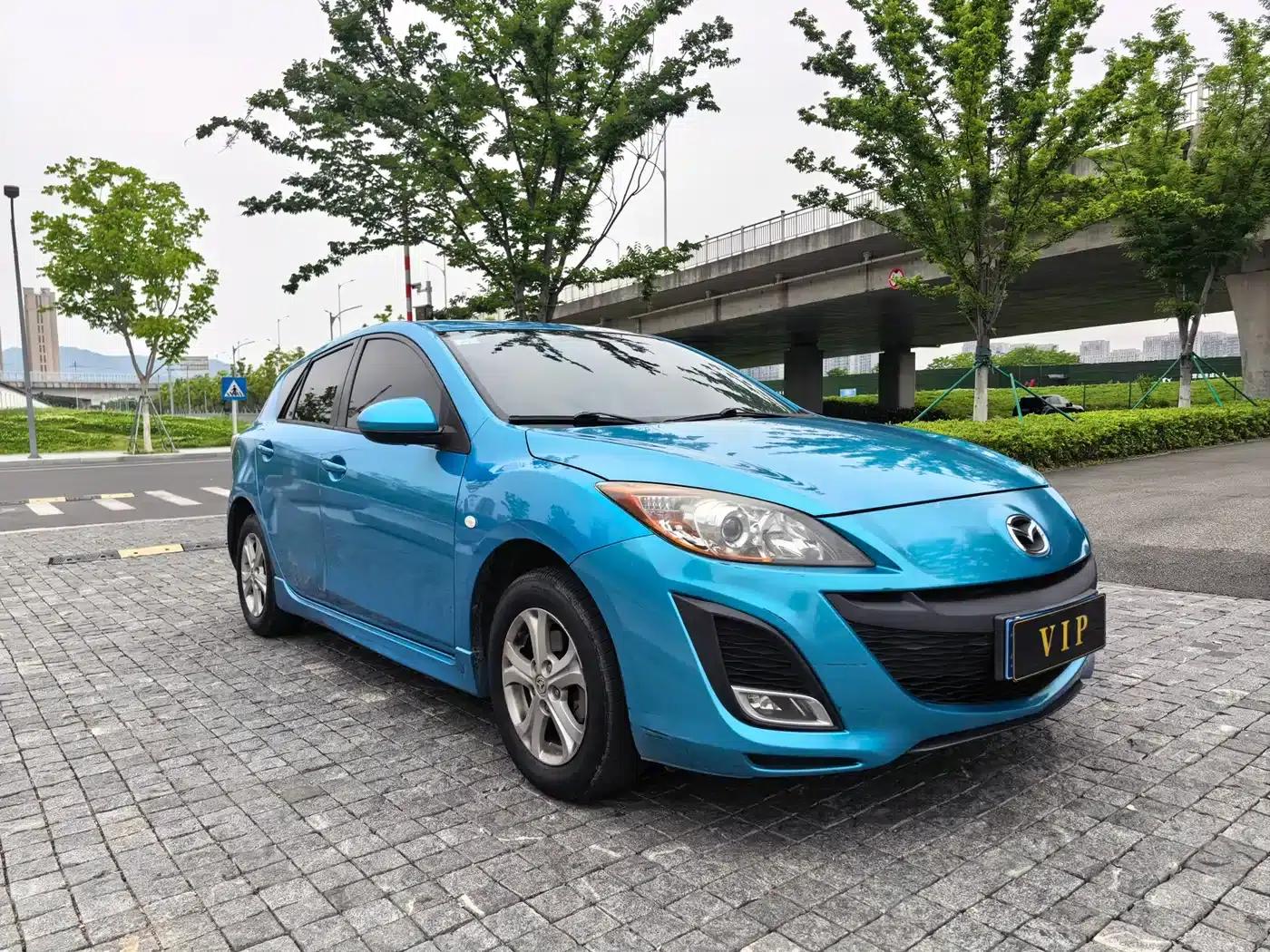 Mazda3 Axela 2012 Hatchback 1.6L Automatic Elite — миниатюра 2
