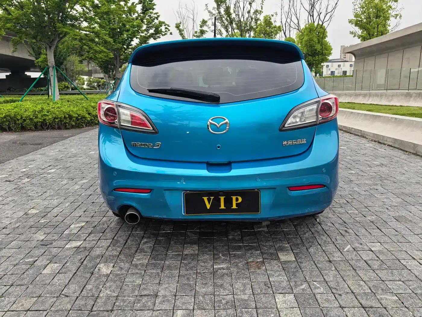 Mazda3 Axela 2012 Hatchback 1.6L Automatic Elite — миниатюра 8