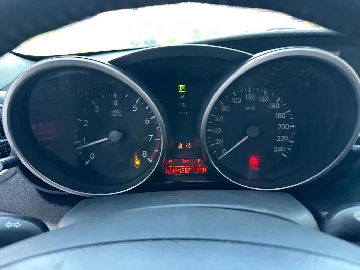 Mazda 3 Axela 2011 Sedan 1.6L Automatic Elite — миниатюра 16