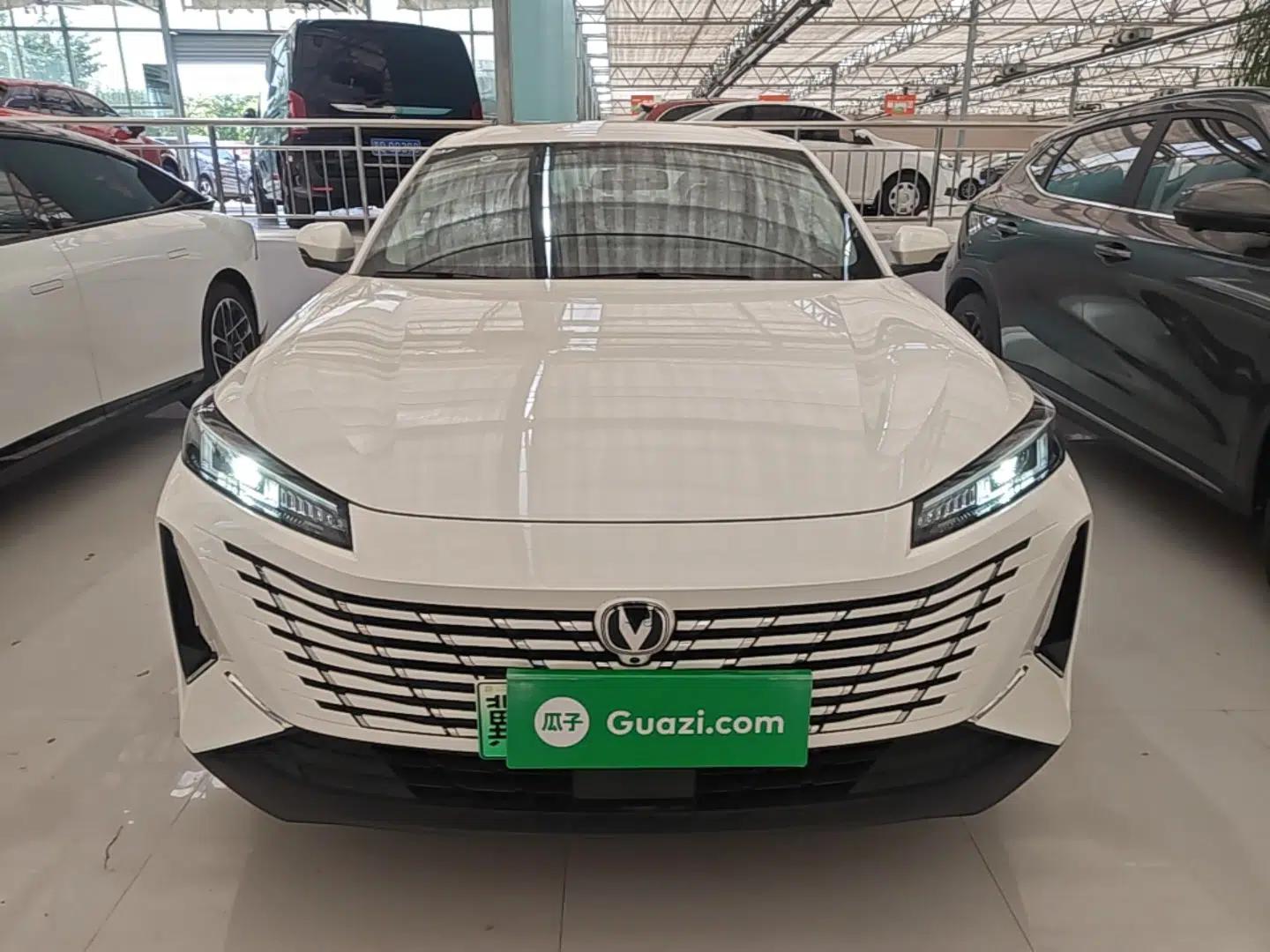 CHANGAN Eado PHEV 2025 Smart New Blue Whale 145KM Battleship Edition — миниатюра 2