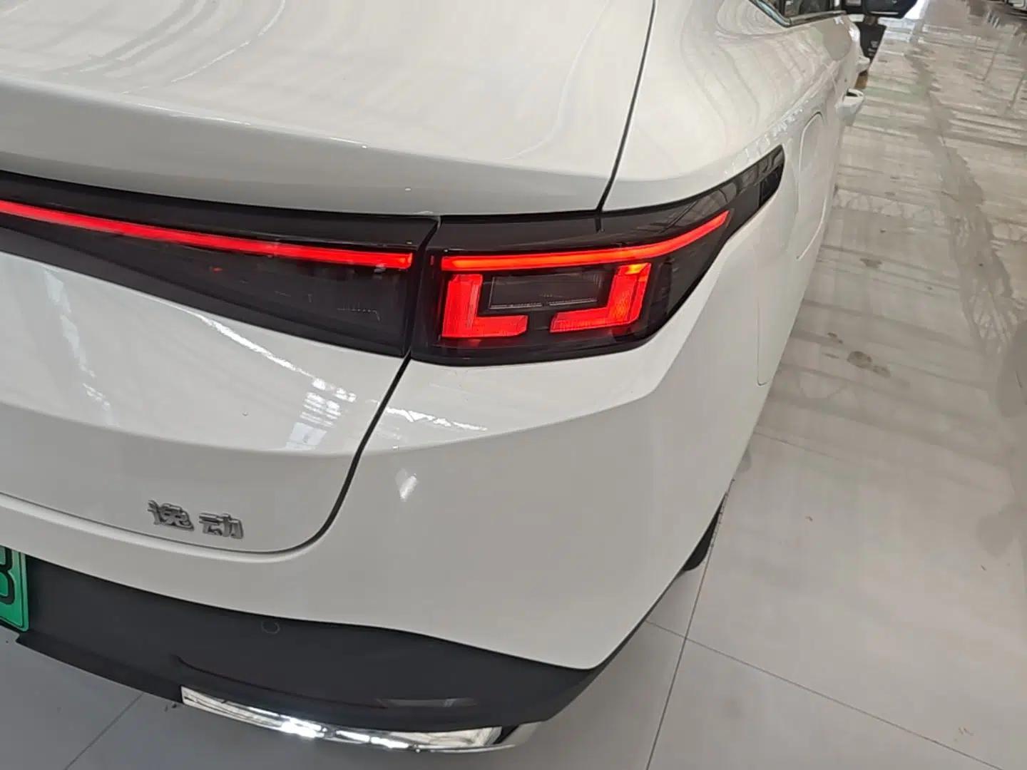 CHANGAN Eado PHEV 2025 Smart New Blue Whale 145KM Battleship Edition — миниатюра 7