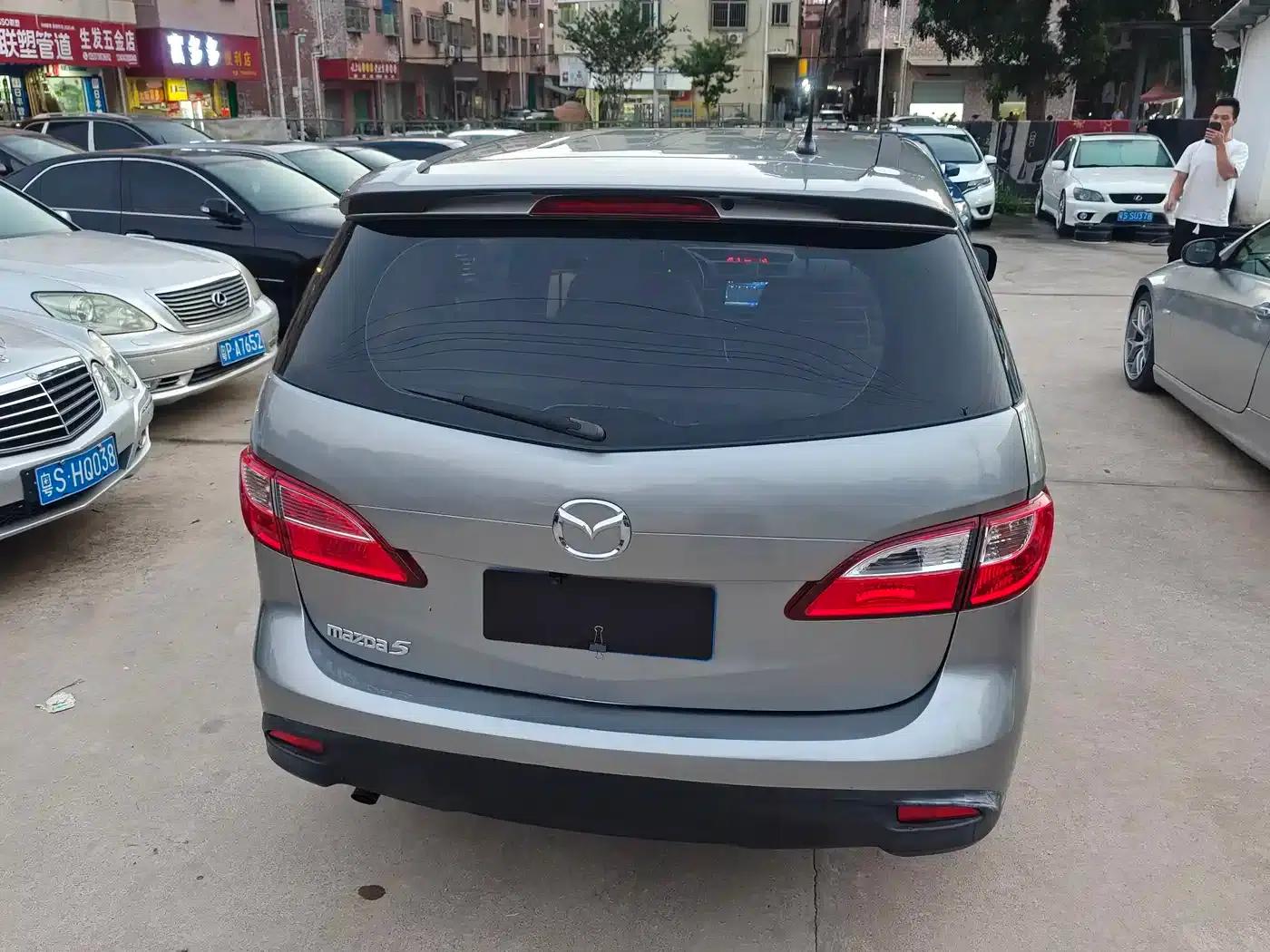 Mazda 5 2011 2.0L Automatic Comfort Model — миниатюра 11