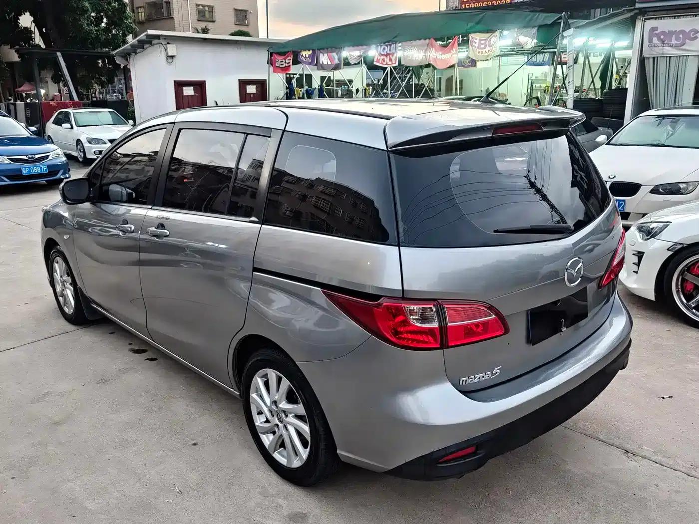 Mazda 5 2011 2.0L Automatic Comfort Model — миниатюра 12