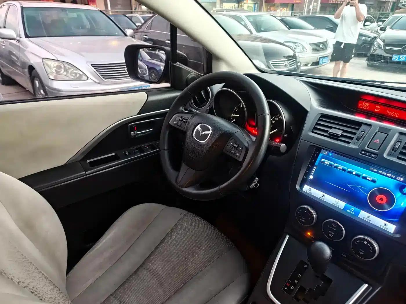 Mazda 5 2011 2.0L Automatic Comfort Model — миниатюра 23