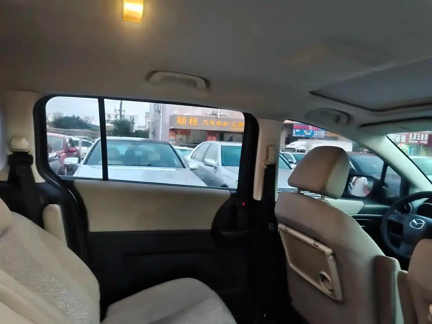 Mazda 5 2011 2.0L Automatic Comfort Model — миниатюра 25