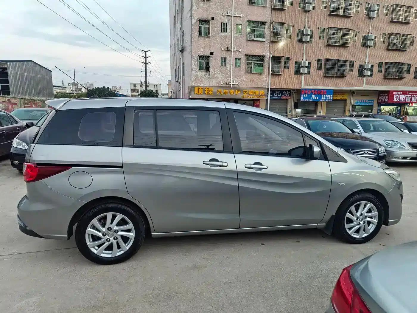 Mazda 5 2011 2.0L Automatic Comfort Model — миниатюра 30