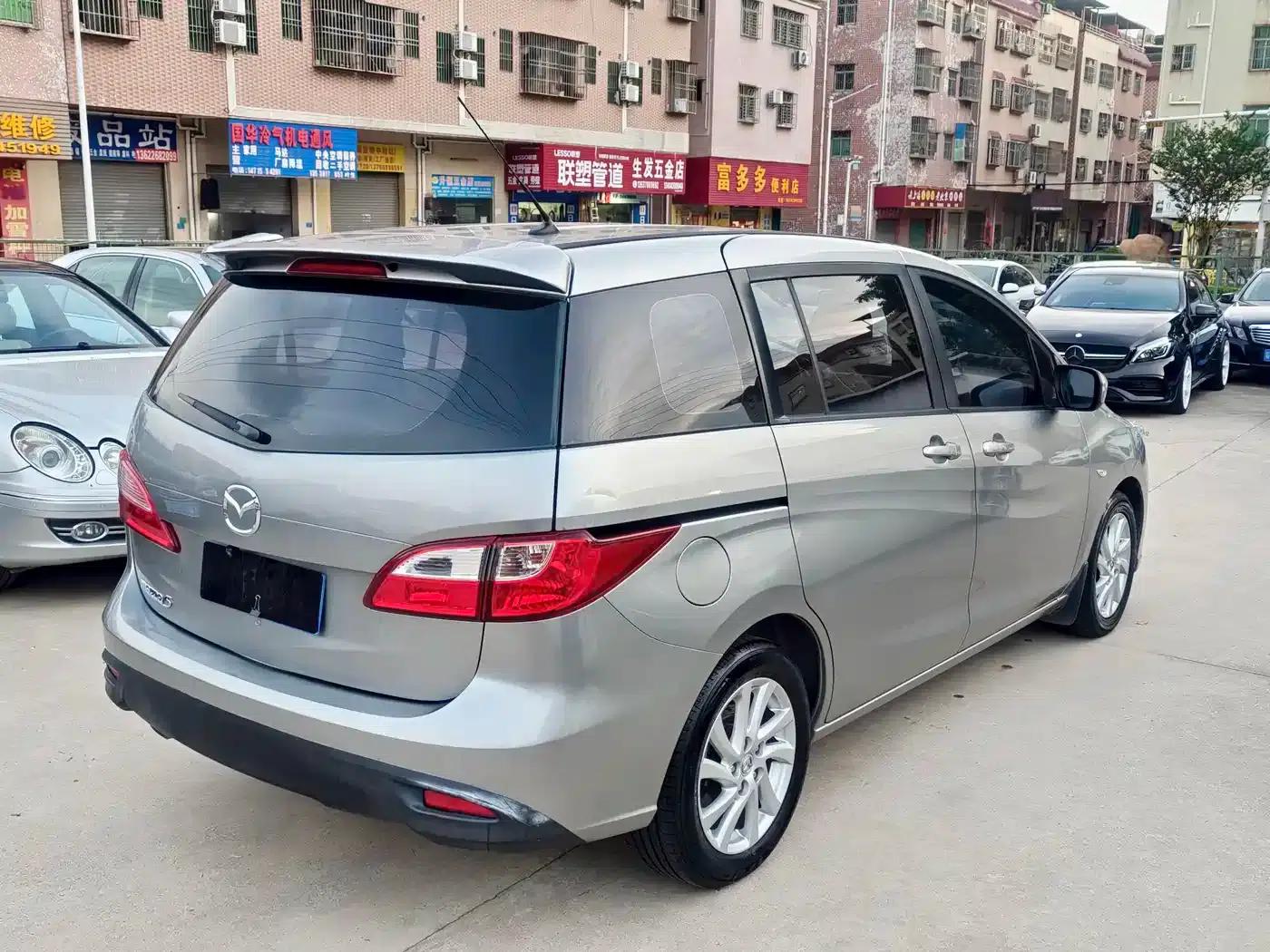 Mazda 5 2011 2.0L Automatic Comfort Model — миниатюра 4