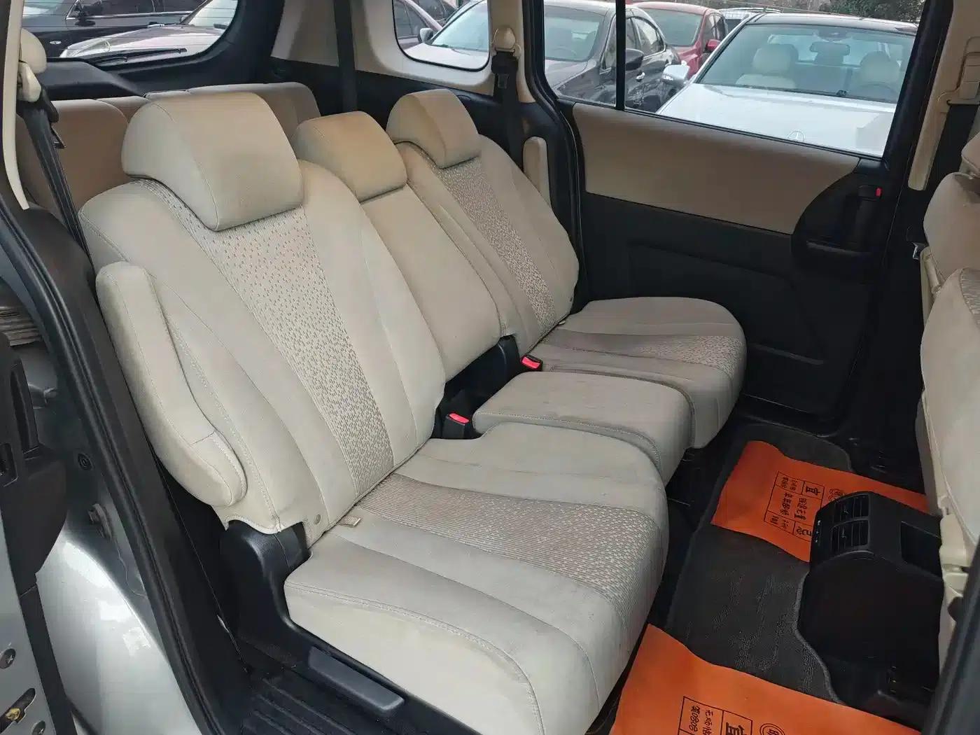 Mazda 5 2011 2.0L Automatic Comfort Model — миниатюра 44