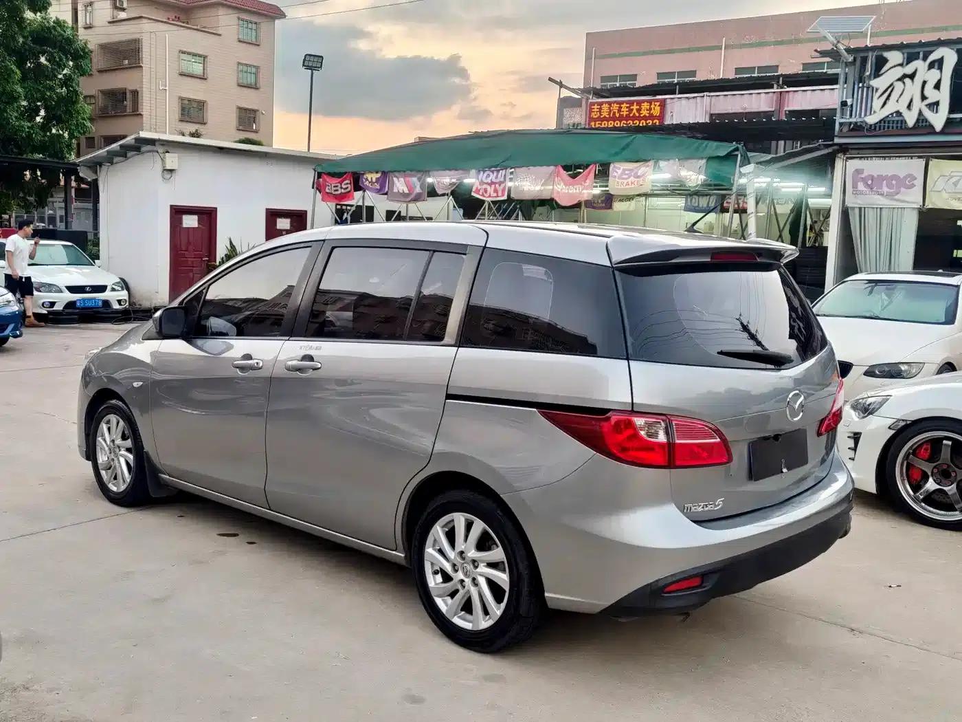 Mazda 5 2011 2.0L Automatic Comfort Model — миниатюра 6