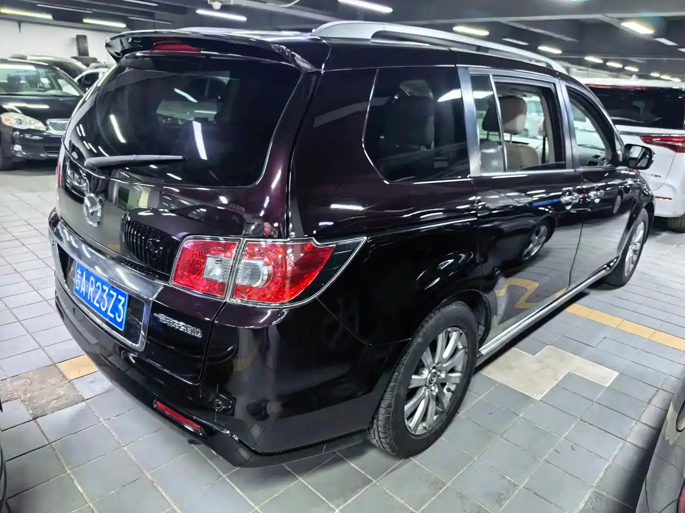 Mazda 8 2015 2.5L Navigator Edition — миниатюра 4