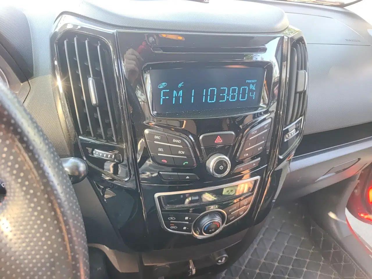 Great Wall M4 2015 1.5L AMT Comfort Model — миниатюра 14