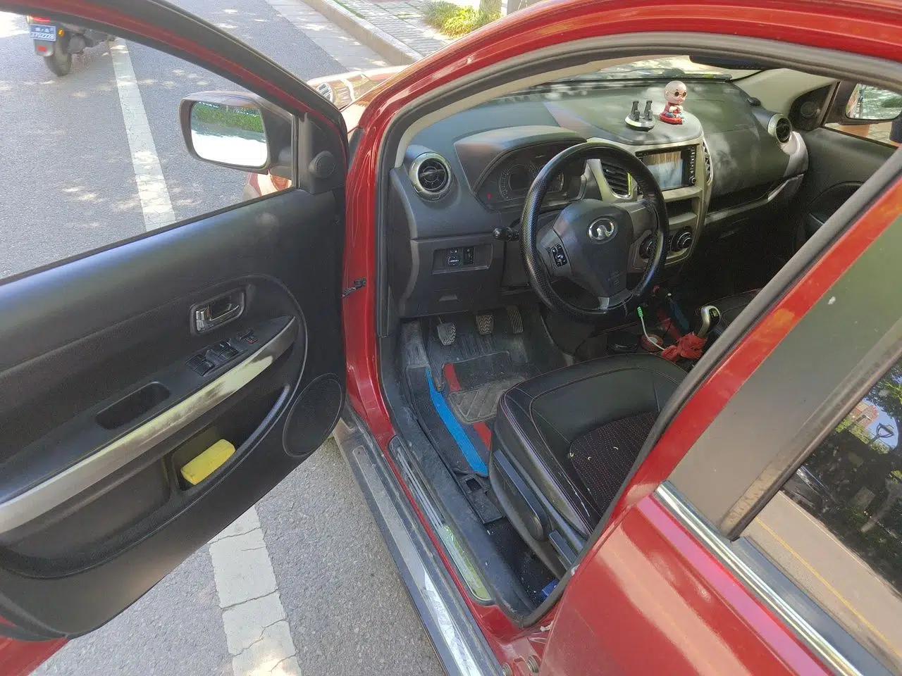 Great Wall M4 2014 1.5L Manual Comfort Model — миниатюра 17
