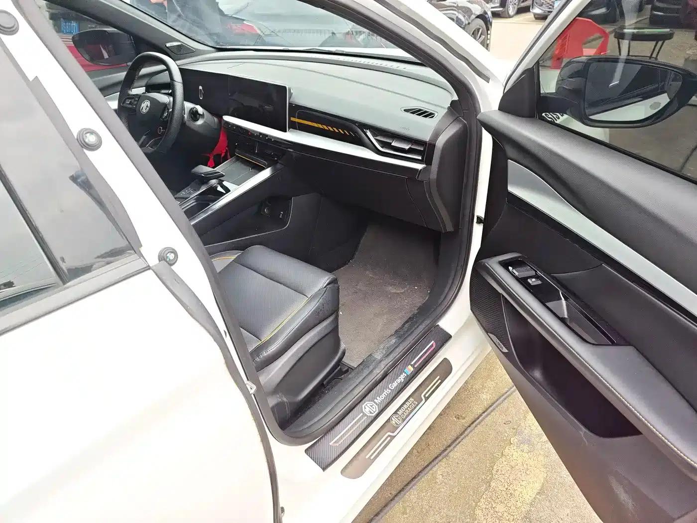 MG5 Scorpio 2022 1.5T Trophy Sport Luxury Edition — миниатюра 6