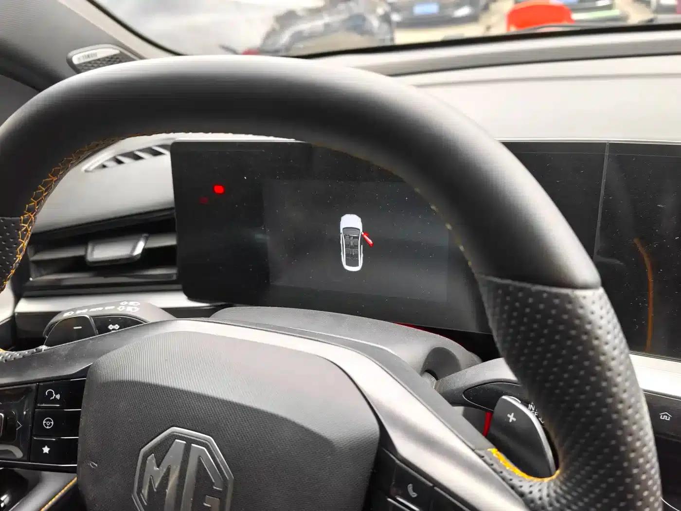 MG5 Scorpio 2022 1.5T Trophy Sport Luxury Edition — миниатюра 10