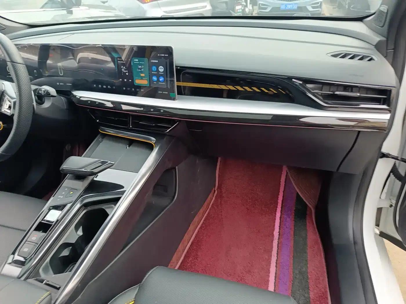 MG5 Scorpio 2022 1.5T Luxury Edition — миниатюра 14