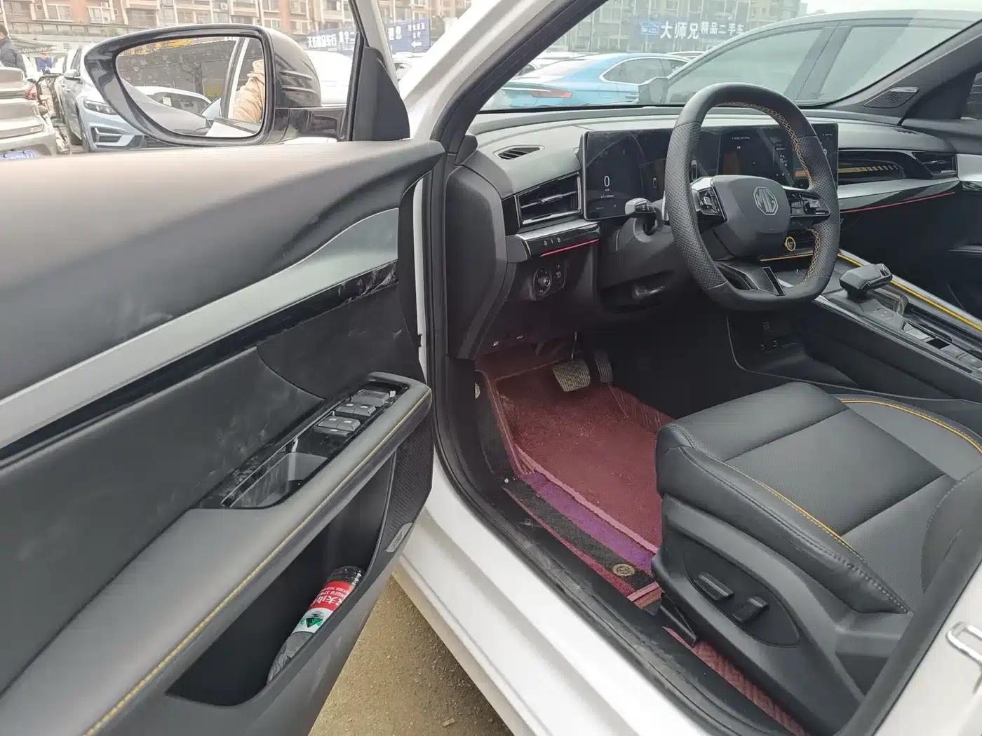 MG5 Scorpio 2022 1.5T Luxury Edition — миниатюра 4