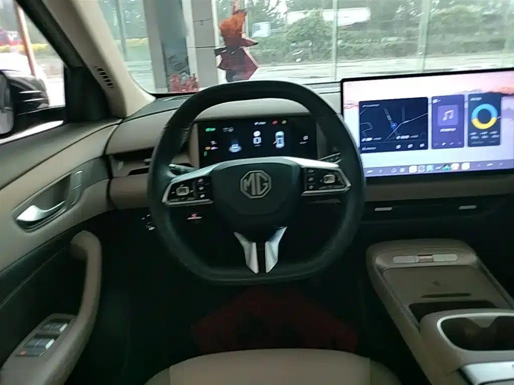 MG ES5 2025 525max Rear-Wheel Drive Intelligent Driving Edition — миниатюра 11