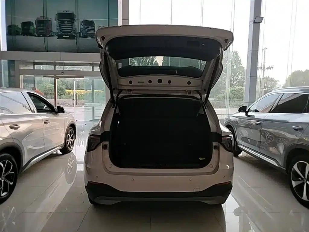 MG ES5 2025 525max Rear-Wheel Drive Intelligent Driving Edition — миниатюра 19