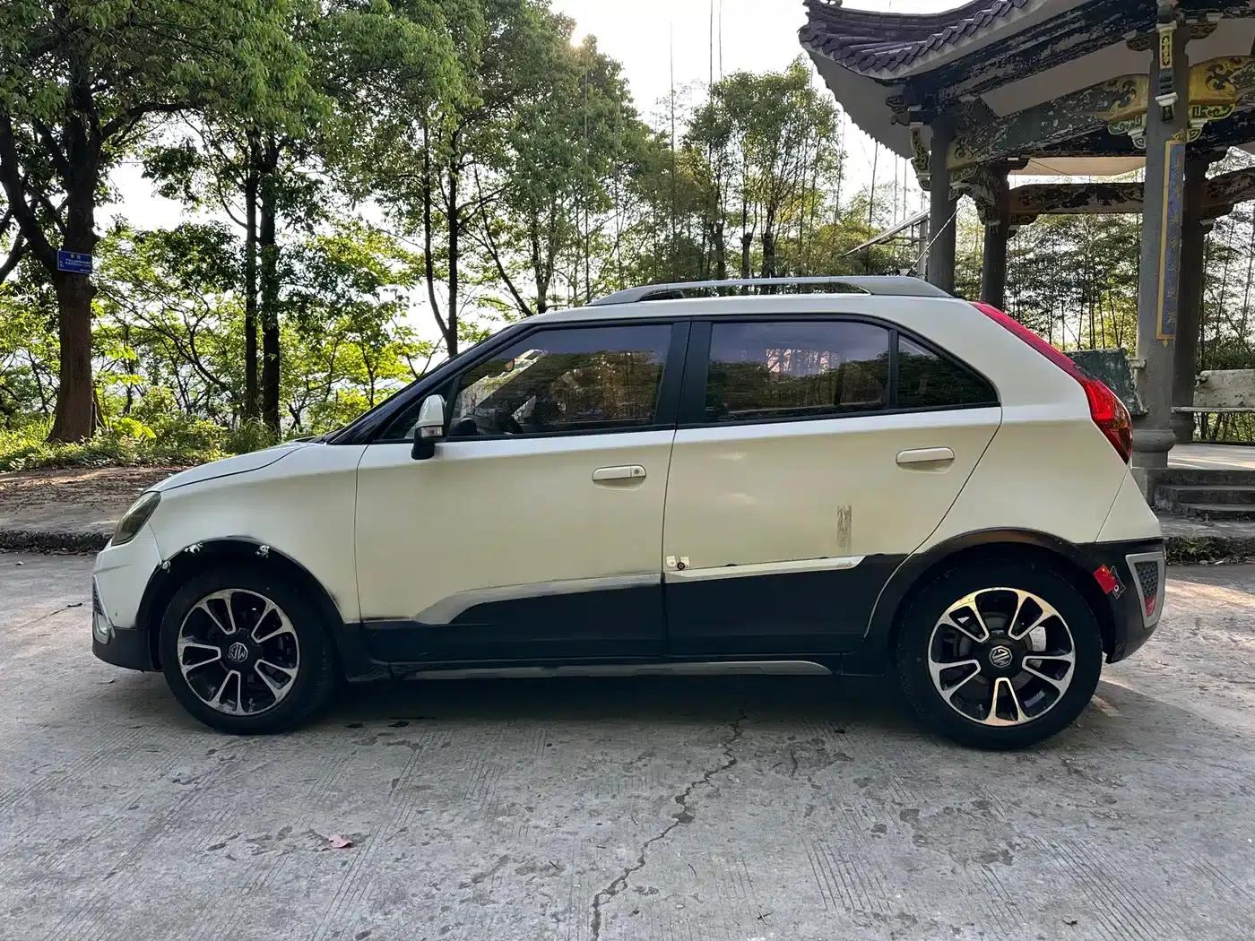MG3SW 2015 1.5L AMT Elite — миниатюра 14