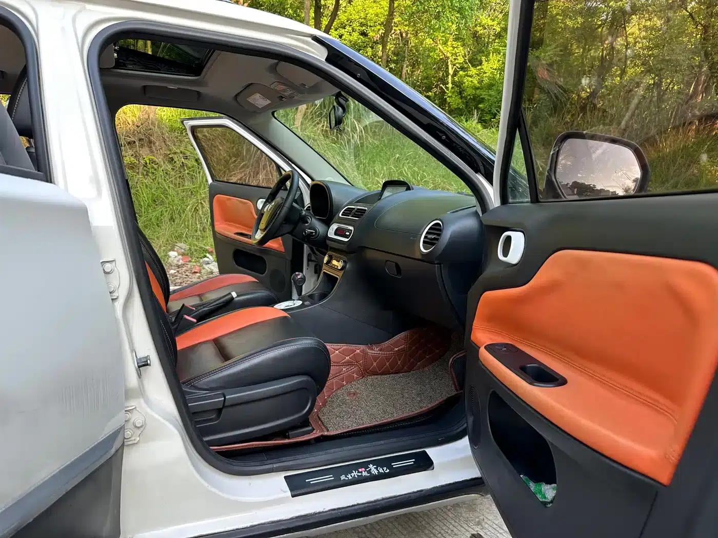 MG3SW 2015 1.5L AMT Elite — миниатюра 16